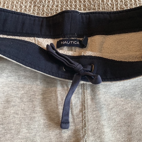 Nautica Gray Heather Drawstring Sweat Shorts - Sz L - Picture 2 of 9